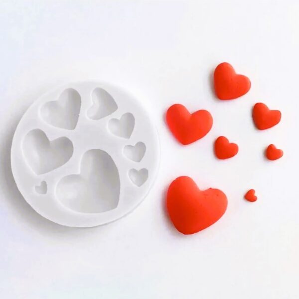 8 Adetli 1.5 ile 3cm Arası Minyatür Kalp Silikon Kalıp K-445