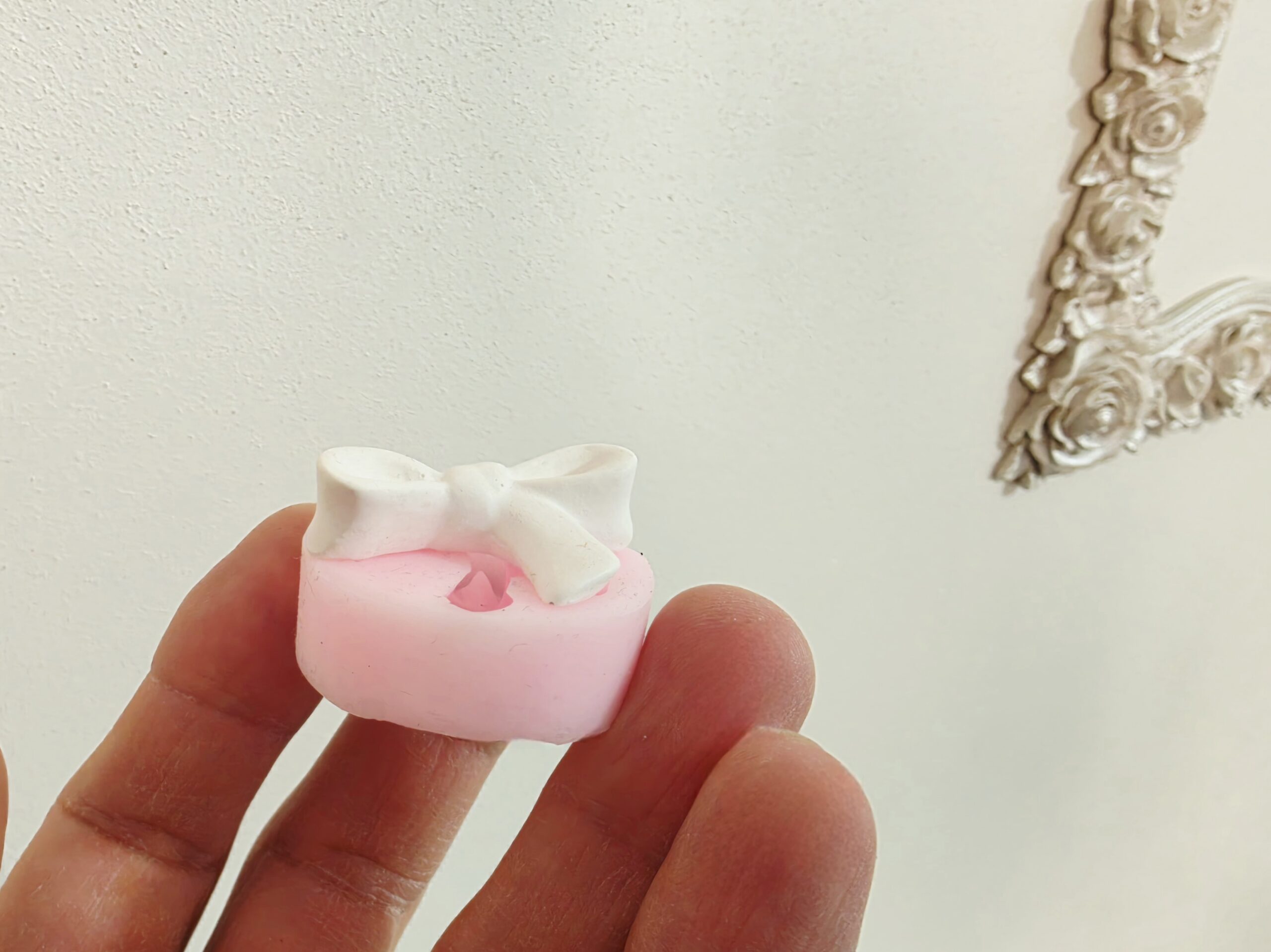 3,6cm Mini Minyatür Fiyonk Kurdele Silikon Kalıp K-1500, Kokulu Taş Sabun Alçı Mum Kalıbı - Görsel 2