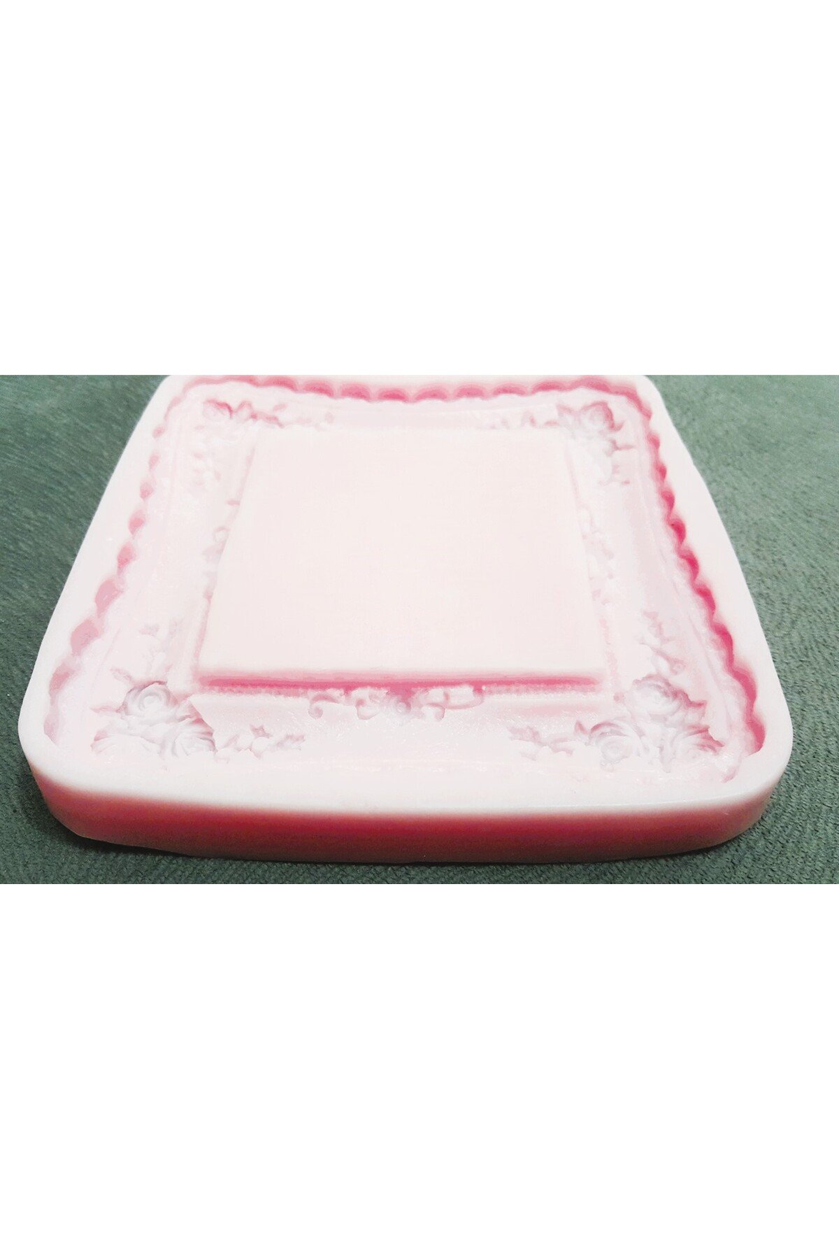 19,5cm Burgulu Çerçeve Silikon Kalıbı K-1636, Polyester Reçine Taş Tozu Çimento Alçı Kalıbı - Görsel 2